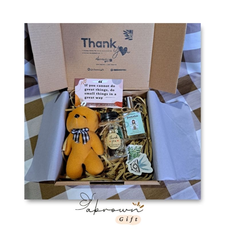 

Gift Box Hampers/ Hadiah murah/ Boneka hadiah/ parfum kekinian