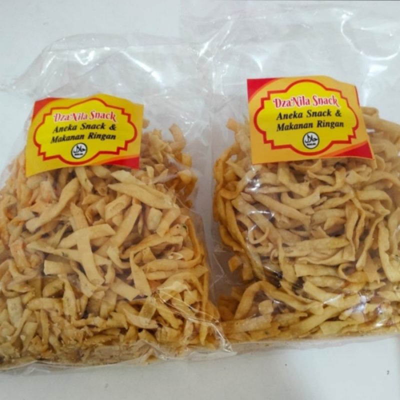 

stik bawang. stik bawang dzanila 500 gr stik bawang