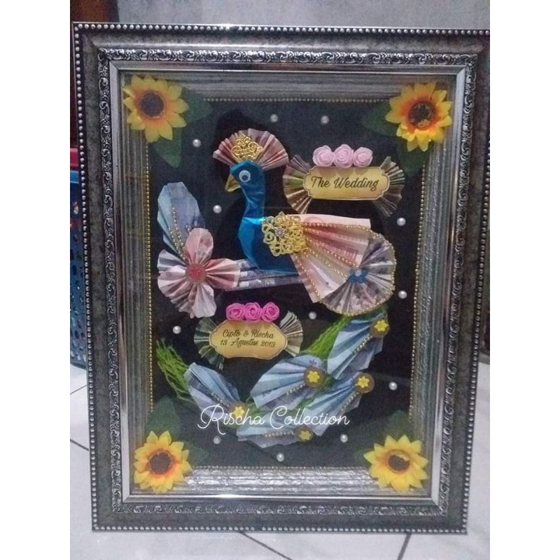 mahar pernikahan  hias tema burung peacook