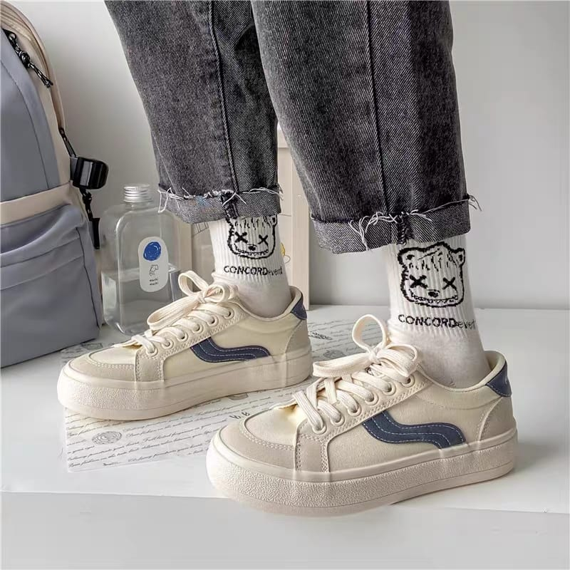 GROSIRTAS &quot;FREE BOX&quot; LV0148 SEPATU KANVAS WANITA KOREA IMPORT CASUAL SPORT SHOES HITAM