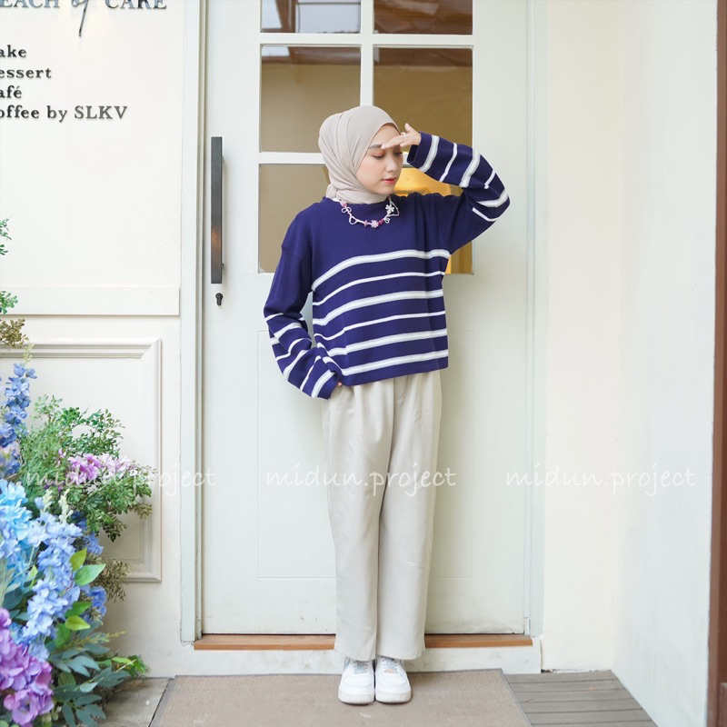 Chelsy Crop knit | Atasan Crop Wanita Rajut