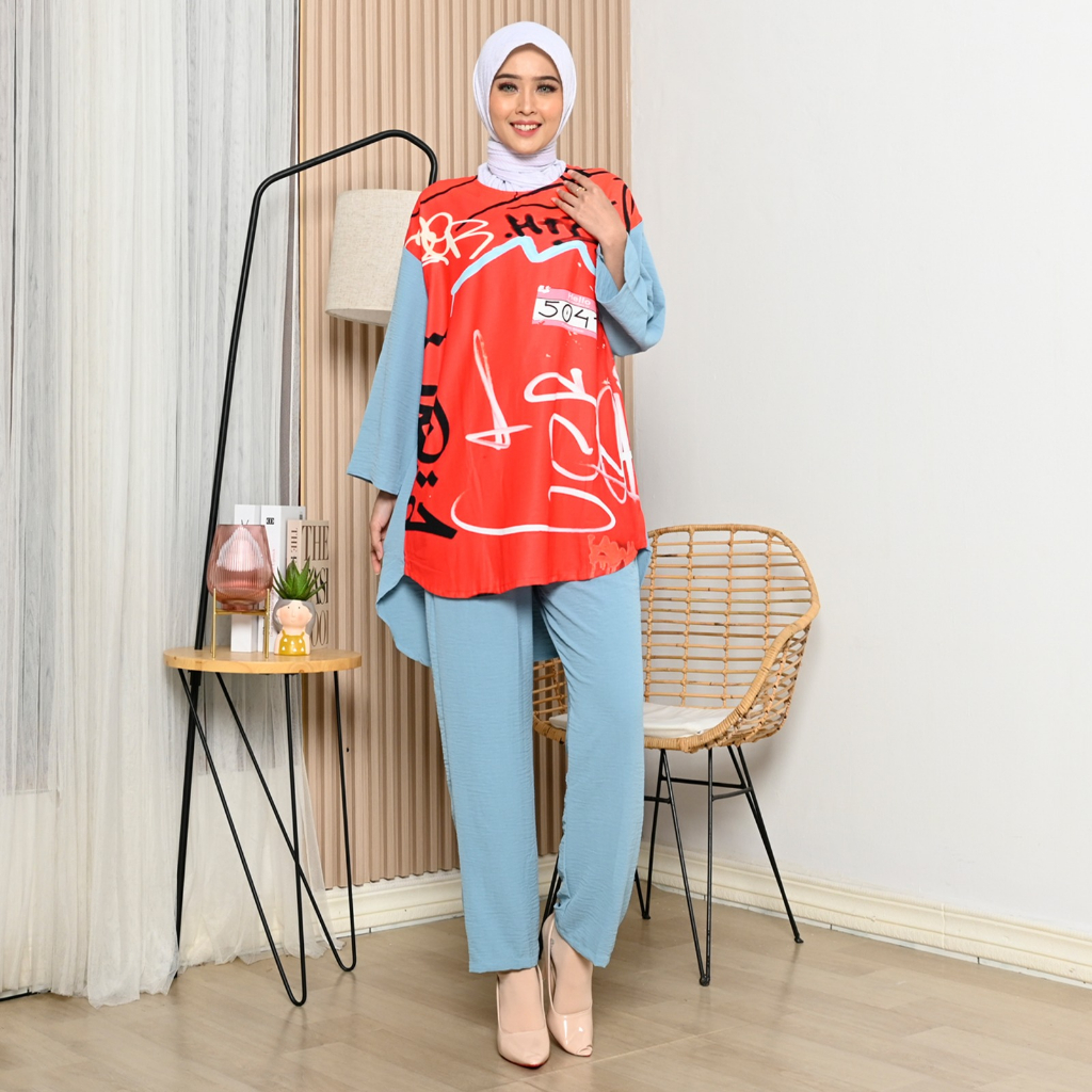 Setelan Blouse Wanita Crinkle Hijab Red Abstrak