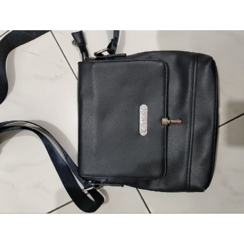 tas gantung playboy bekas.