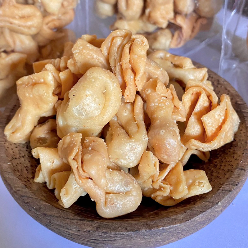 

Keripik pangsit abon isi 65 gr