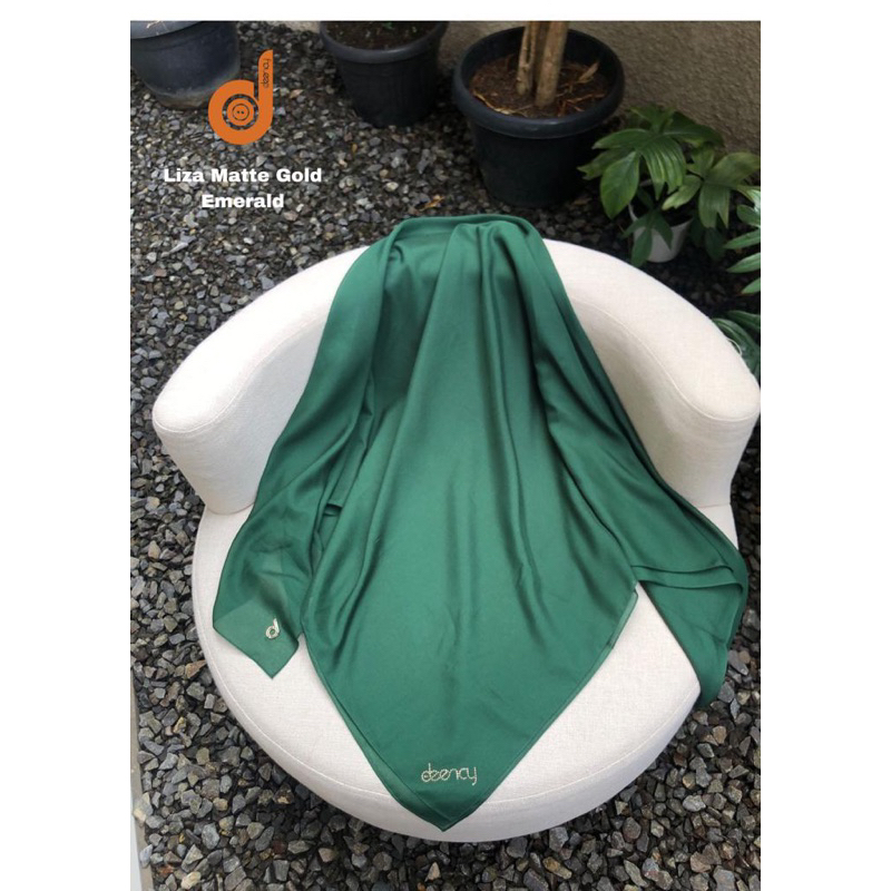 Liza emerald hijau botol deenay