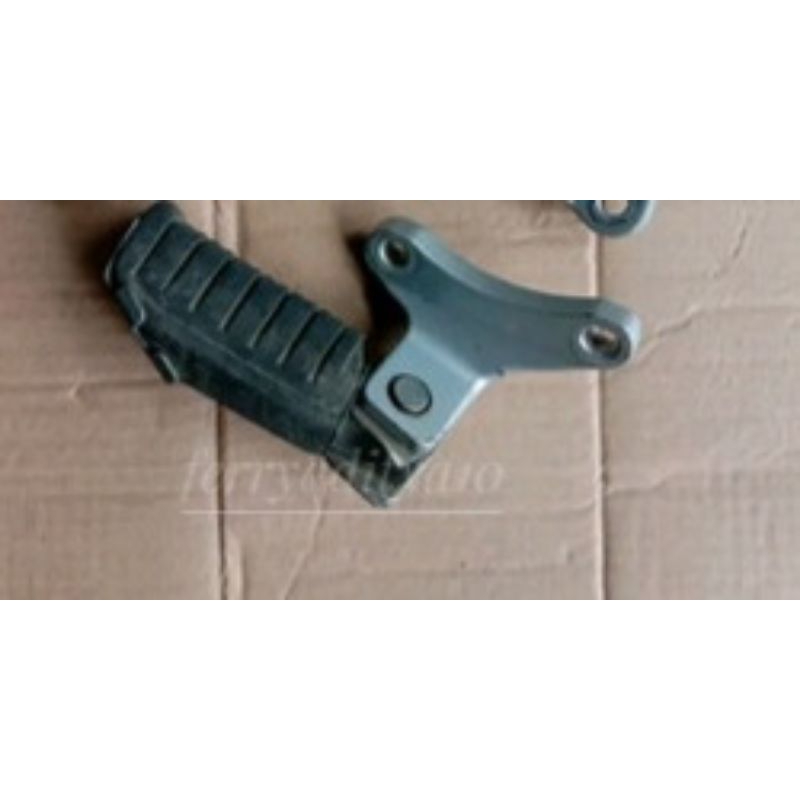 footstep kanan mio ori set pijakan