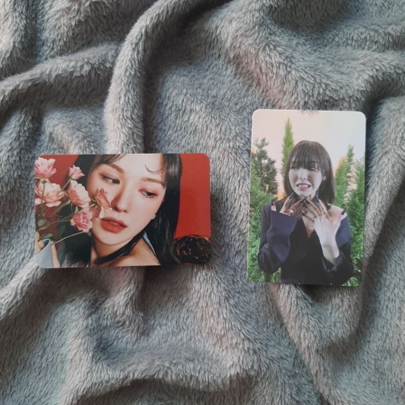 PC WENDY RED VELVET BLOOM QUEENDOM