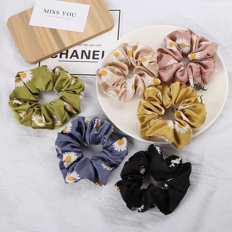 EryoneStore Ikat Rambut SCRUNCHIE Korea BUNGA DAISY / Kunciran Rambut Model Korean / Ikat Rambut Cepol Korea