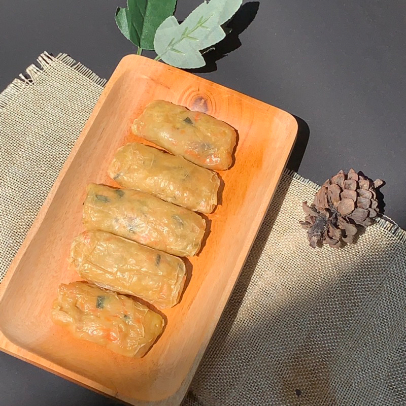 

Lumpia ayam kulit tahu per pcs