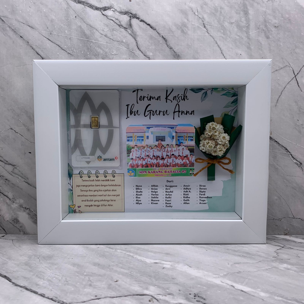 (UKURAN M 20x15) HAMPERS Gift CUSTOM Bingkai FRAME Mahar 3D Minigold / Hadiah / Kado Mahar variasi Minigold / Design Frame Birthday Wedding Newborn Baby Graduation (TIDAK TERMASUK EMAS)