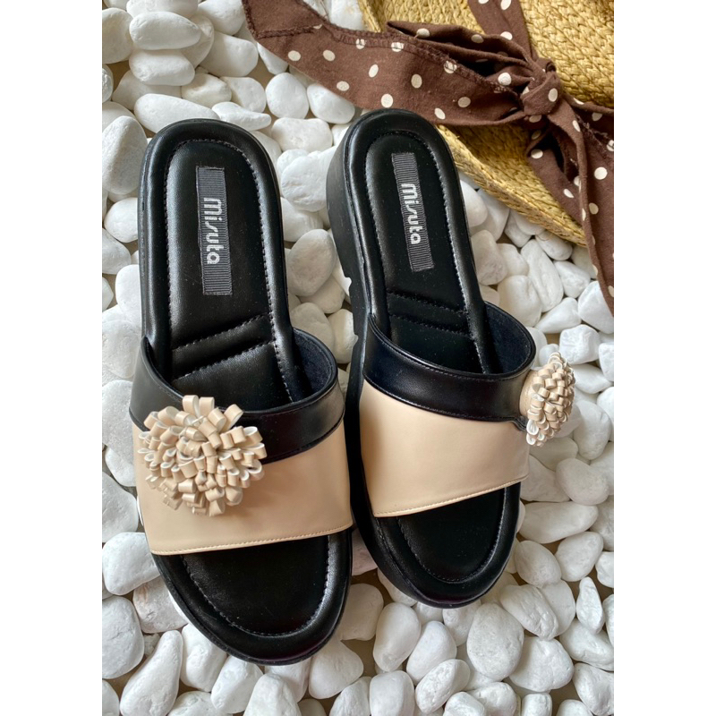 Misuta Collection wedges sandal cantik kode flowers