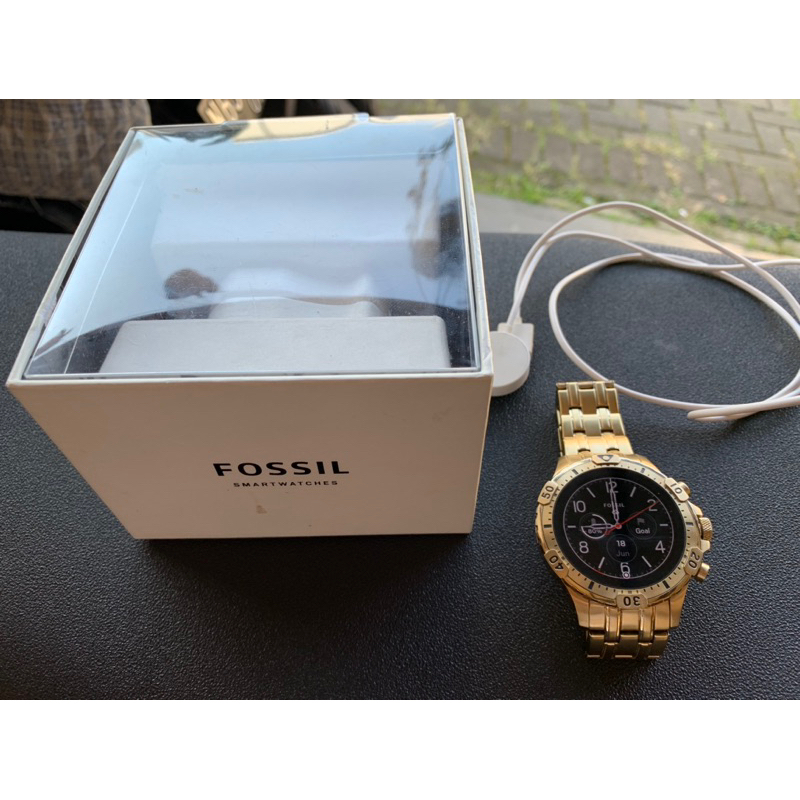 Smartwatch Fossil Gen 5 Gold Model DW10F2