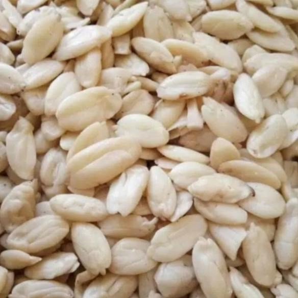 

Kacang Kenari Slice Mentah Repack