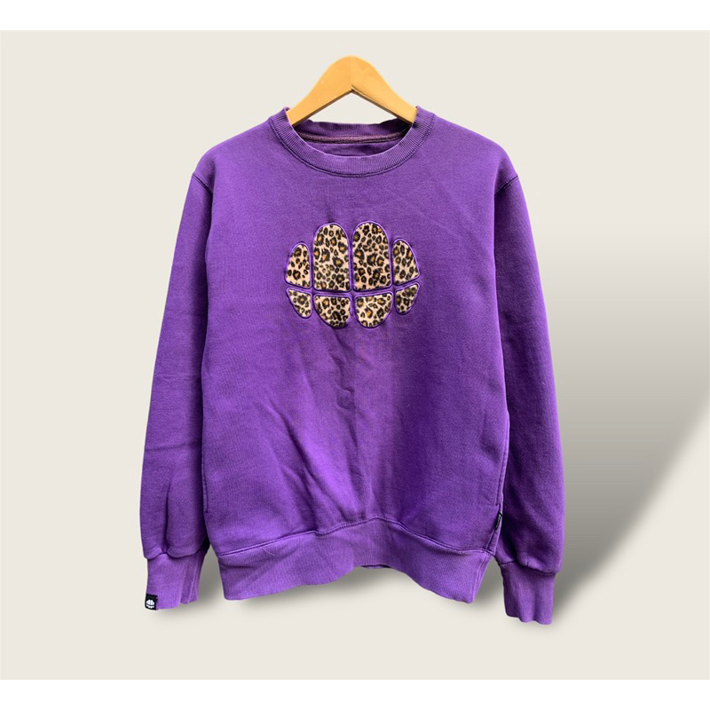 SAKUN BIG LOGO LEOPARD PURPLE CREWNECK