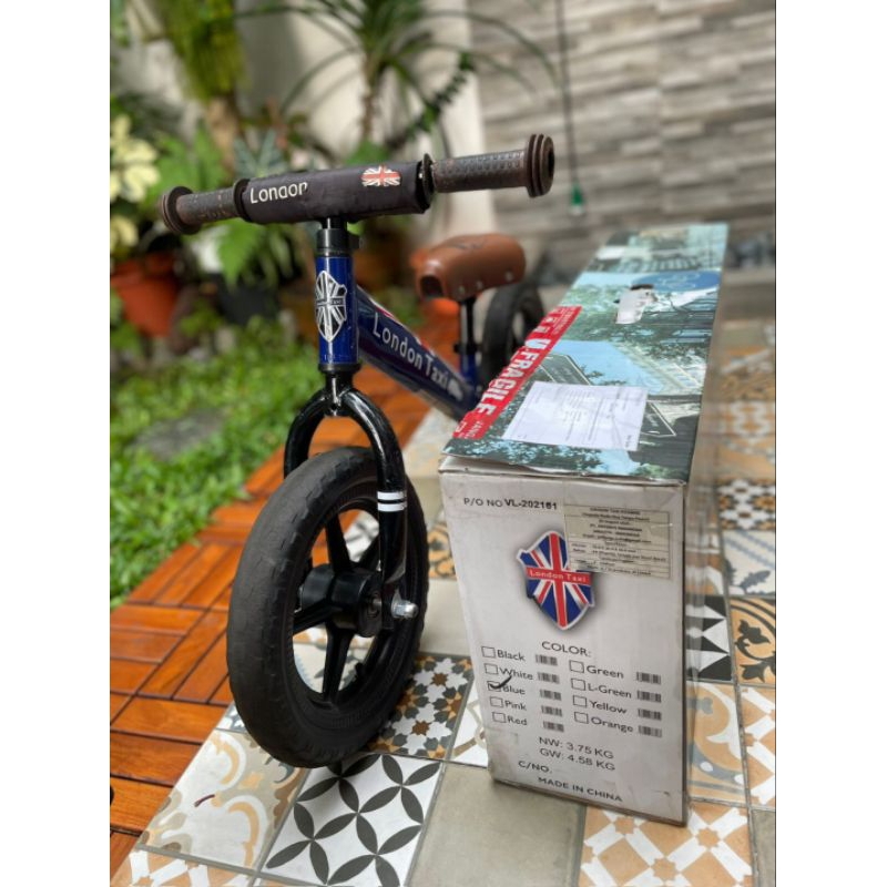 London Taxi Preloved-balance bike