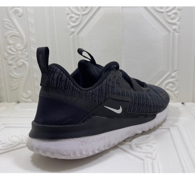 Sepatu Running Nike Renew Size 37,5 Insole 23,5 Cm