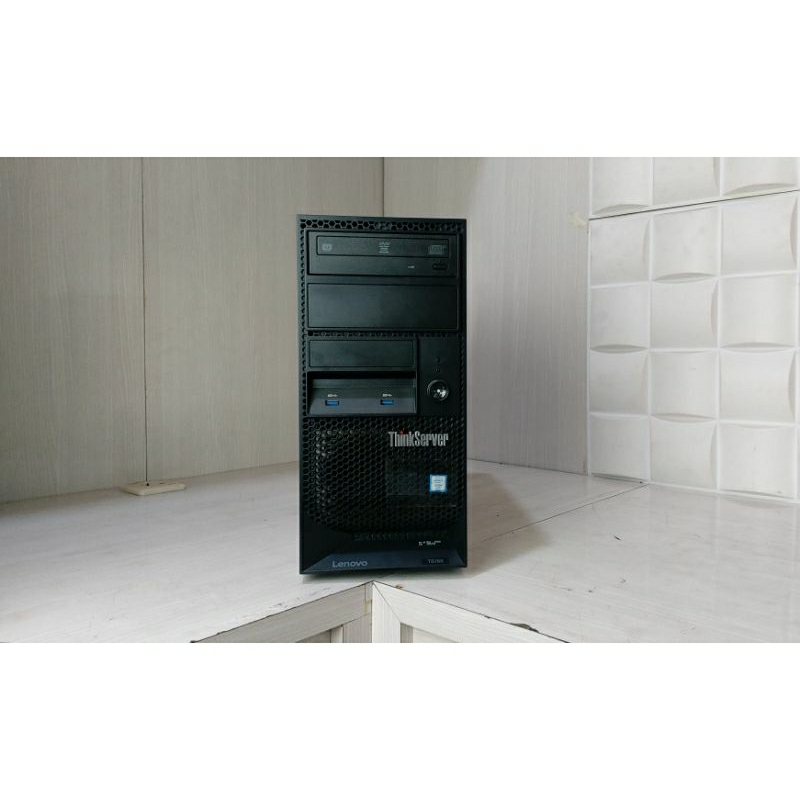 Mikrotik Pc Server Lenovo TS150Xeon E3-1225V5@ 3.30GHz Lv.7 License