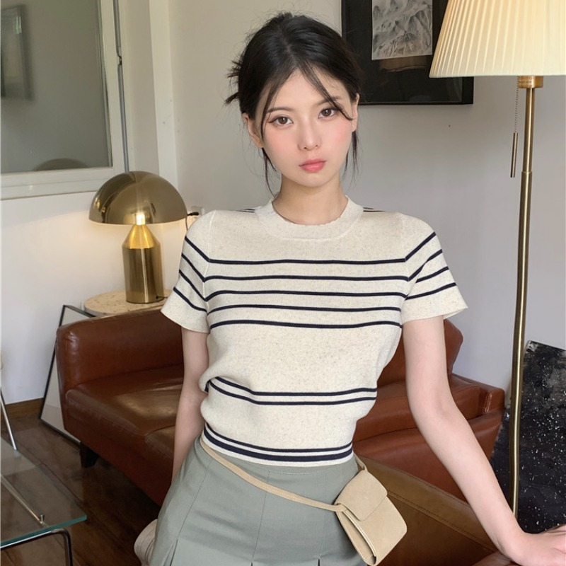 Korean Kaos Rajut Lengan Pendek Bergaris Untuk Wanita 2 Warna