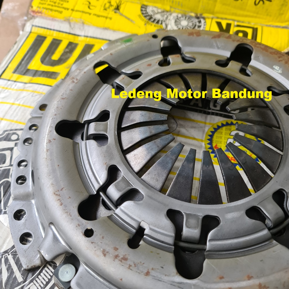 LUK Dekrup Matahari Toyata Innova Bensin Hilux Clutch Cover Kopling