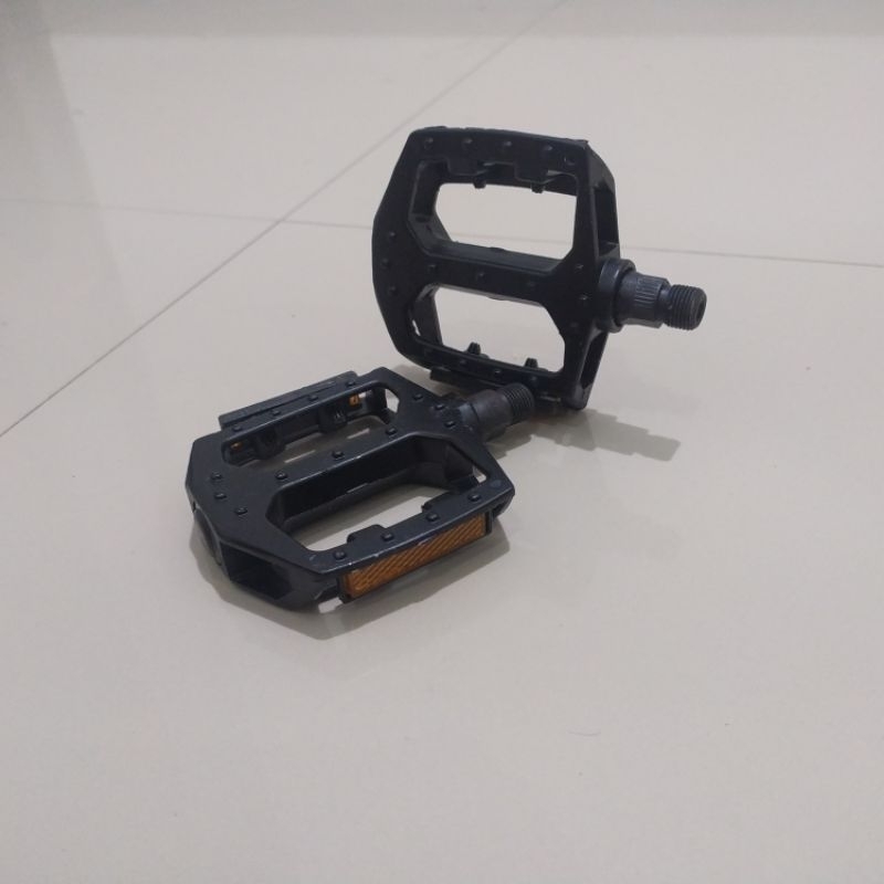 pedal sepeda mtb / pedal sepeda balap / pedal sepeda bmx / pedal sepeda alloy / pedal sepeda lipat
