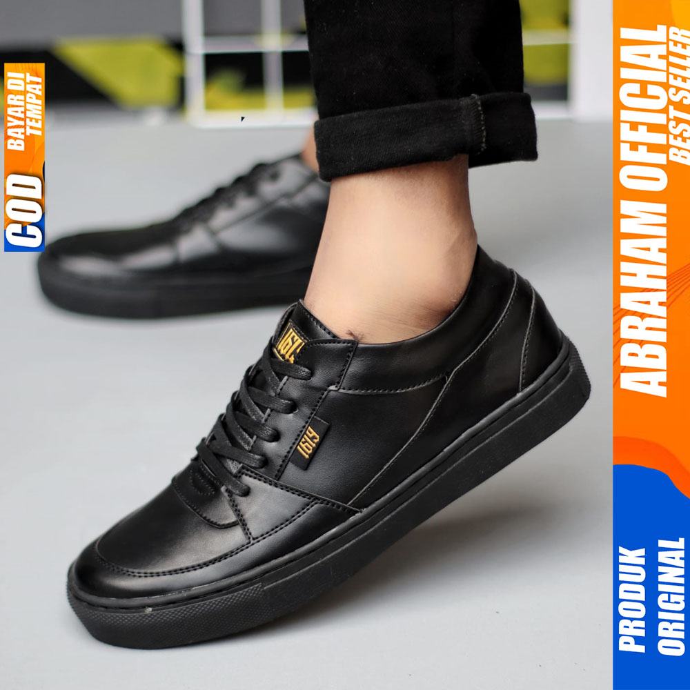 Sepatu Casual Sneakers Hitam Kulit Pu Formal Pria