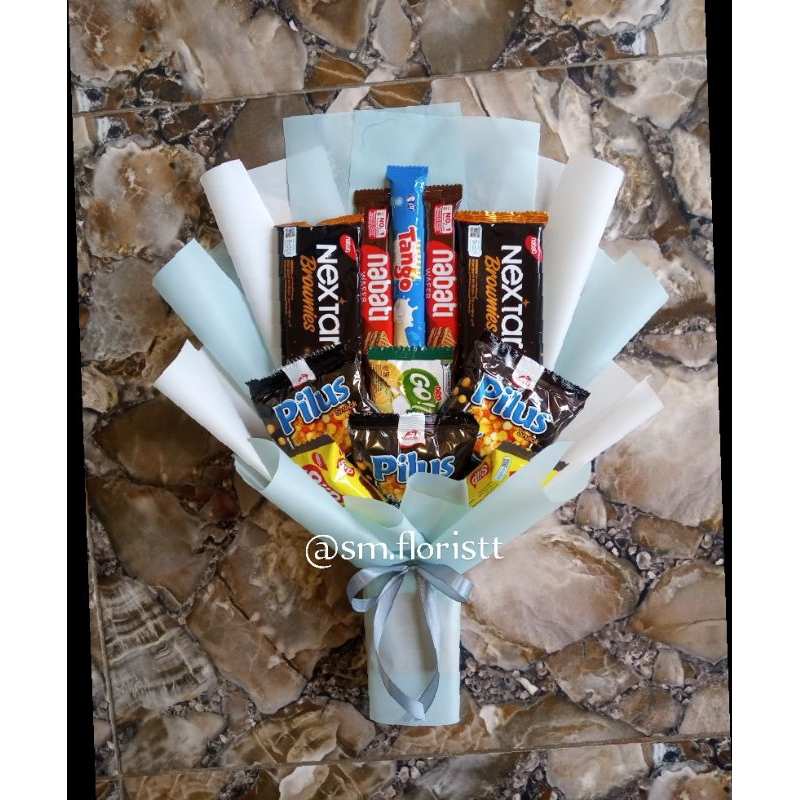 

BUKET SNACK MURAH MERIAH GIFT HADIAH WISUDA DLL
