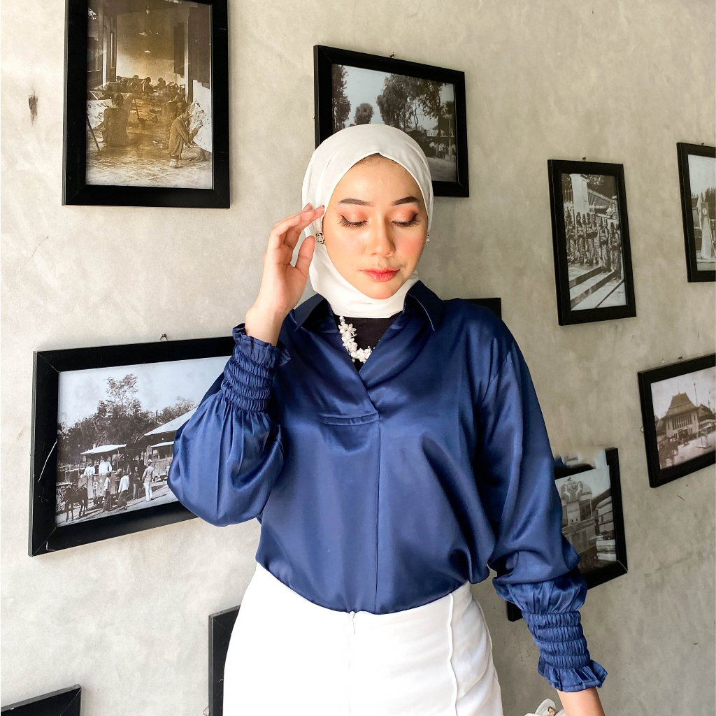 Blouse Wanita Satin Atasan Kerut Tangan Lengan Panjang Bw08pa