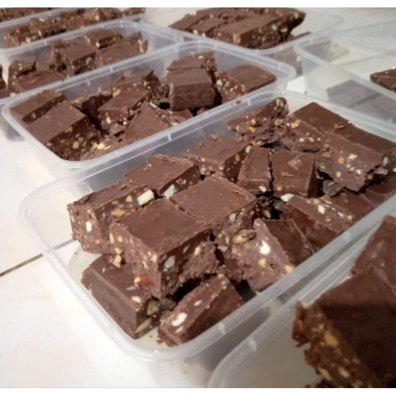 

coklat blok patahan sq, delfi 250gr (free bublewrap)