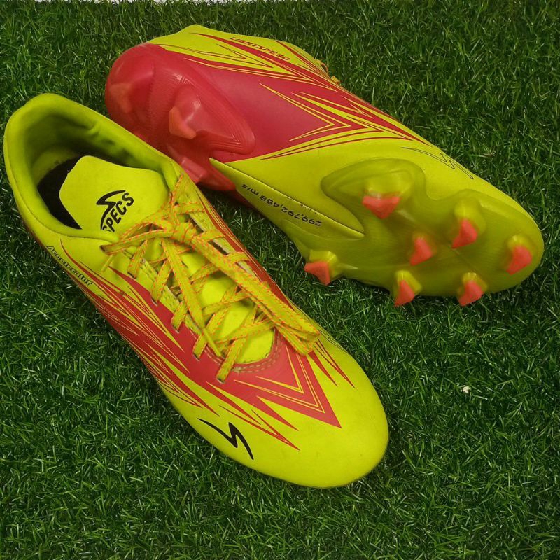 Sepatu Bola Specs Original size 37.38.39.40