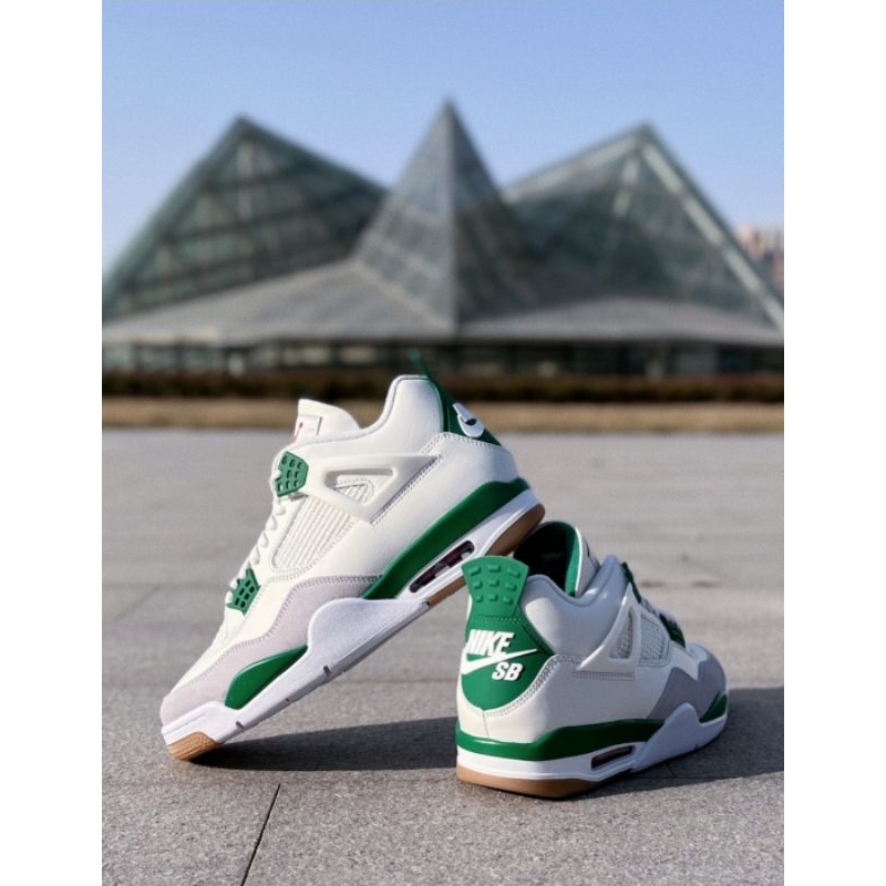 AIR JORDAN 4 X SB PINE GREEN
