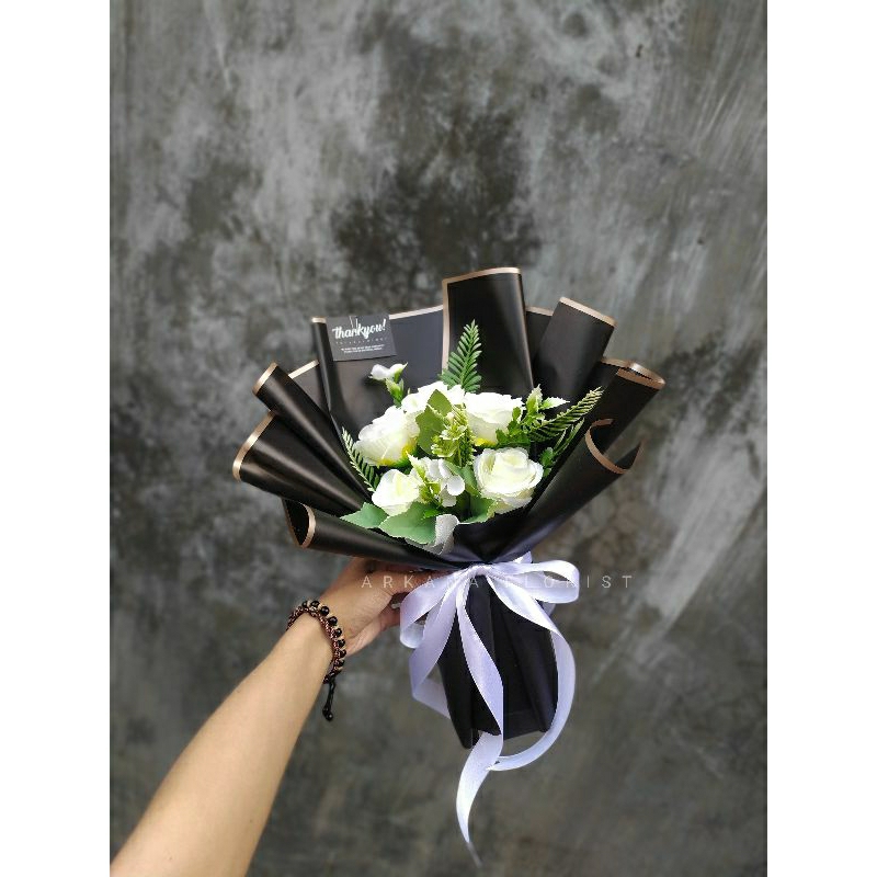 BUKET BUNGA ARTIFICIAL/BUKET WISUDA/BUKET WEDDING