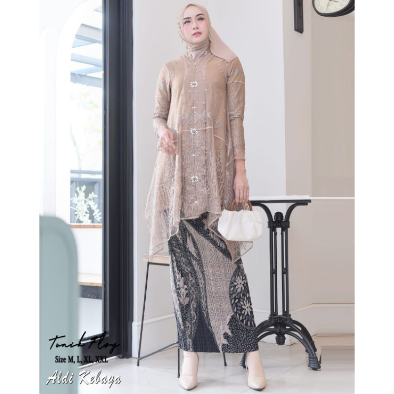 TUNIK FLOY BUSUI//BAHAN TILLE SAPTO PREMIUM//SERAGAMAN KELUARGA//BAJU PESTA LAMARAN//BAJU KONDANGAN//BAJU LEBARAN//KEBAYA WISUDA//KEBAYA TERBARU//KEBAYA ORIGINAL//KEBAYA MODERN//BY ALDI KEBAYA