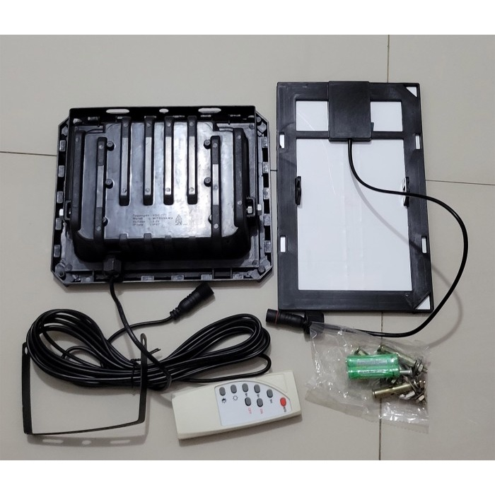 MITSUYAMA MS-96100A SERI MATAHARI LAMPU SOROT SOLAR CELL LED TENAGA SURYA LAMPU TENAGA MATAHARI LAMPU SOROT 100W Outdoor | FMS
