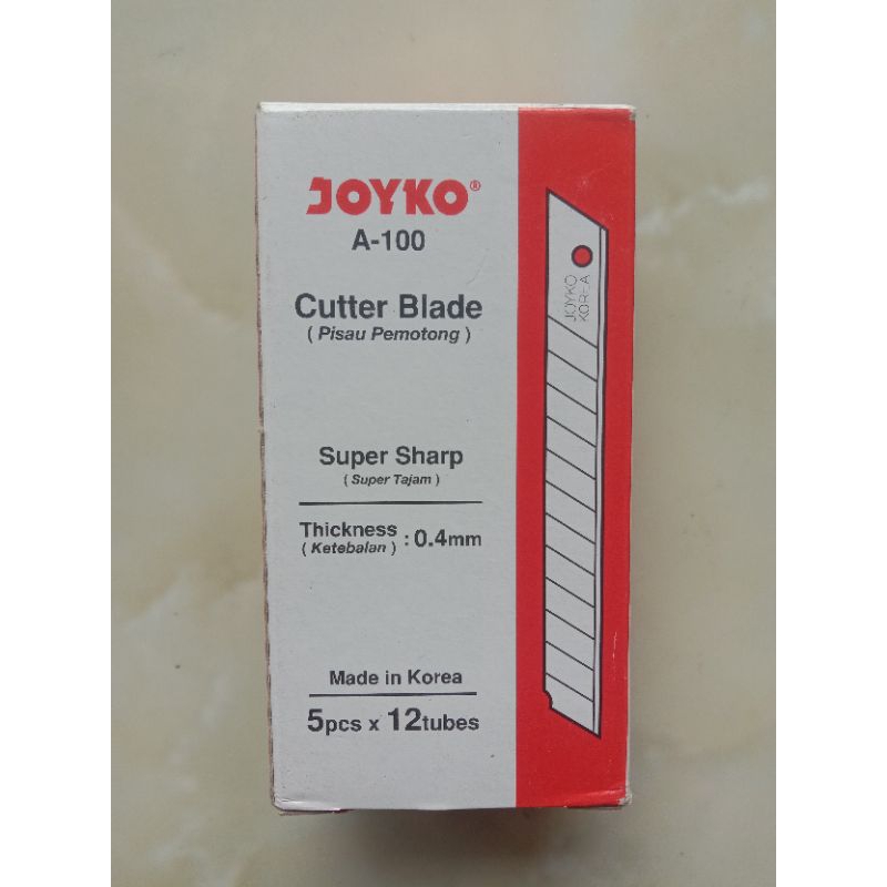 

Joyko Isi Cutter A-100 (1 Kotak Putih / 1 Tube)