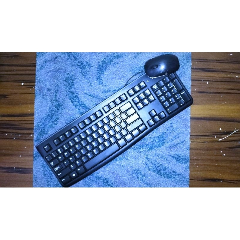 Mouse keybord dan kabel2 pilih di varian