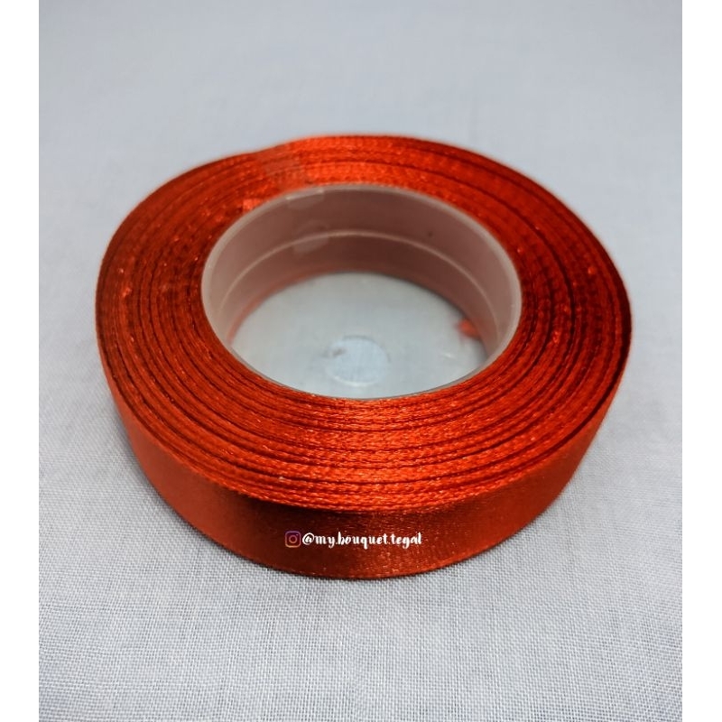 

PITA SATIN KAIN 3/4 INCH / 2 CM PER ROLL