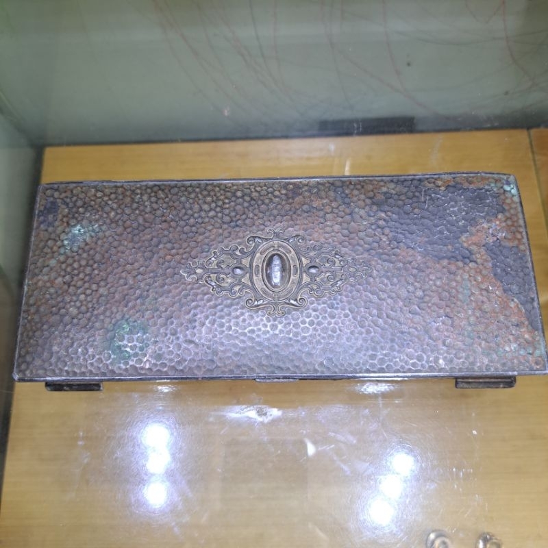 kotak penyimpanan pusaka / perhiasan antik jadul vintage kuno asli
