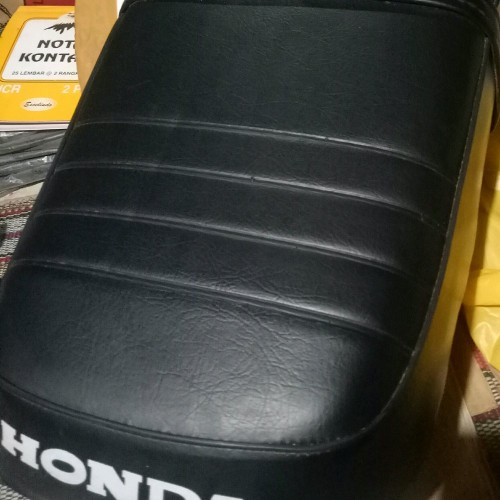 JOK ASSY Honda GL100 HITAM narita