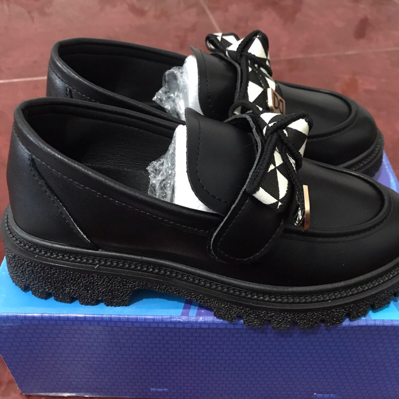 SEPATU LOAFERS WANITA 2in1 (Pita bisa diganti)