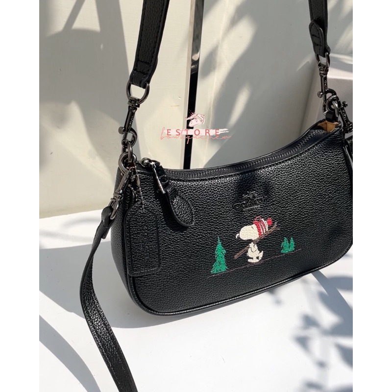 Tas Wanita Ch Snoopy Shoulder Bag