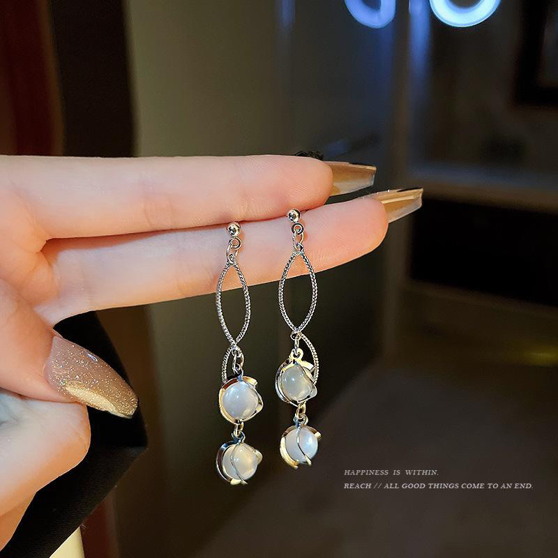 Anting Wanita Rumbai Korea Fashion Style Premium Vintage Rodium