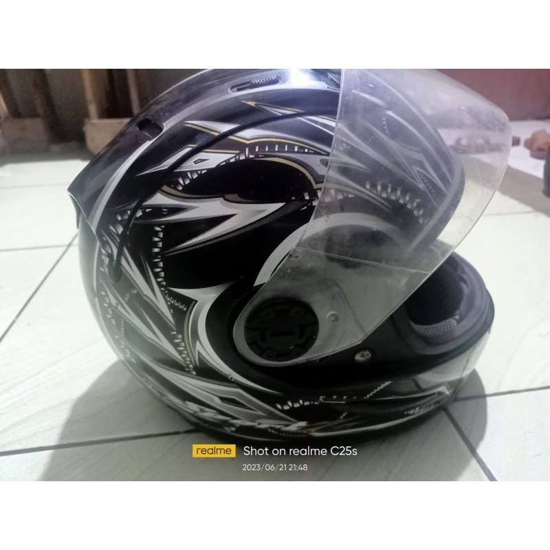 HELM CARGLOS JADUL UNTUK BAHAN ARAI