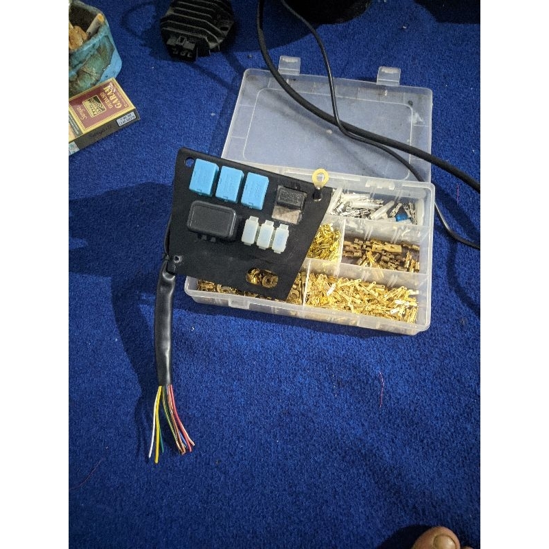 FUSE BOX TATANAN CB, GL, MP, TIGER