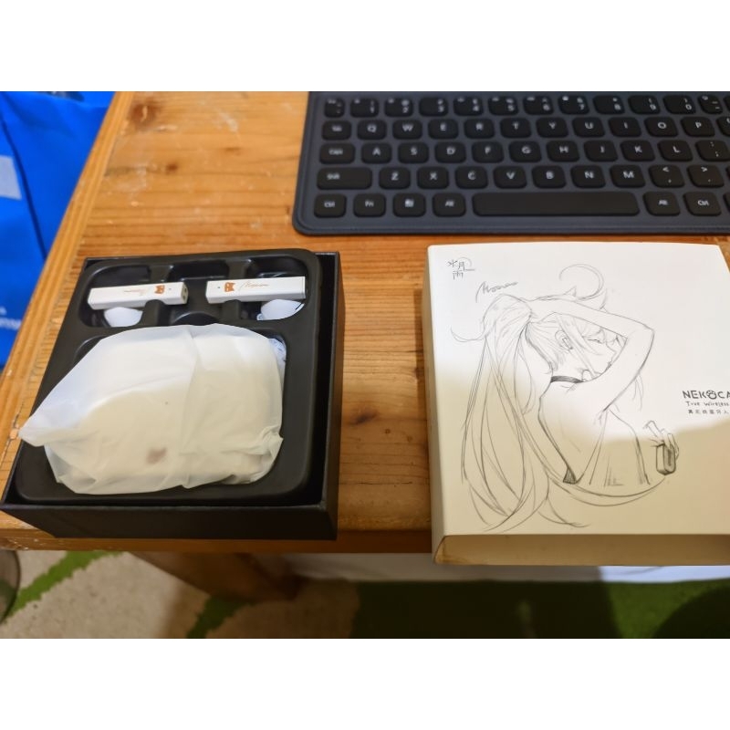 Moondrop Nekocake TWS Second + Cover Case