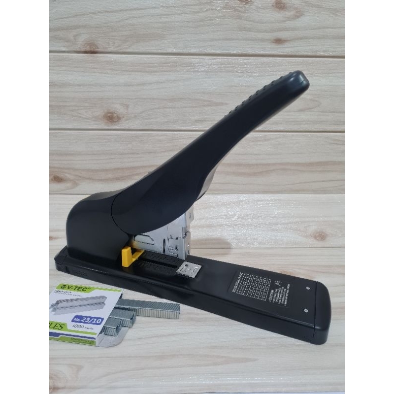 

STAPLER V-TEC / STAPLER BESAR