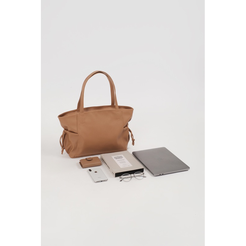 tinyblack - ( REJECT MINOR ) Anne Shoulder Bag warna mocha