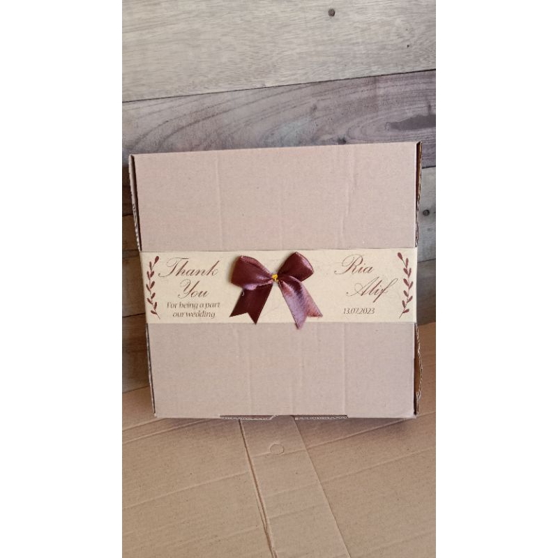 

Box Hampers Belt Pita Cantik Ekonomis