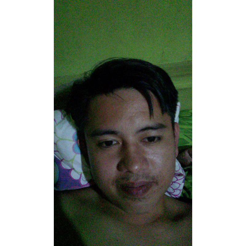 

manusia merengam