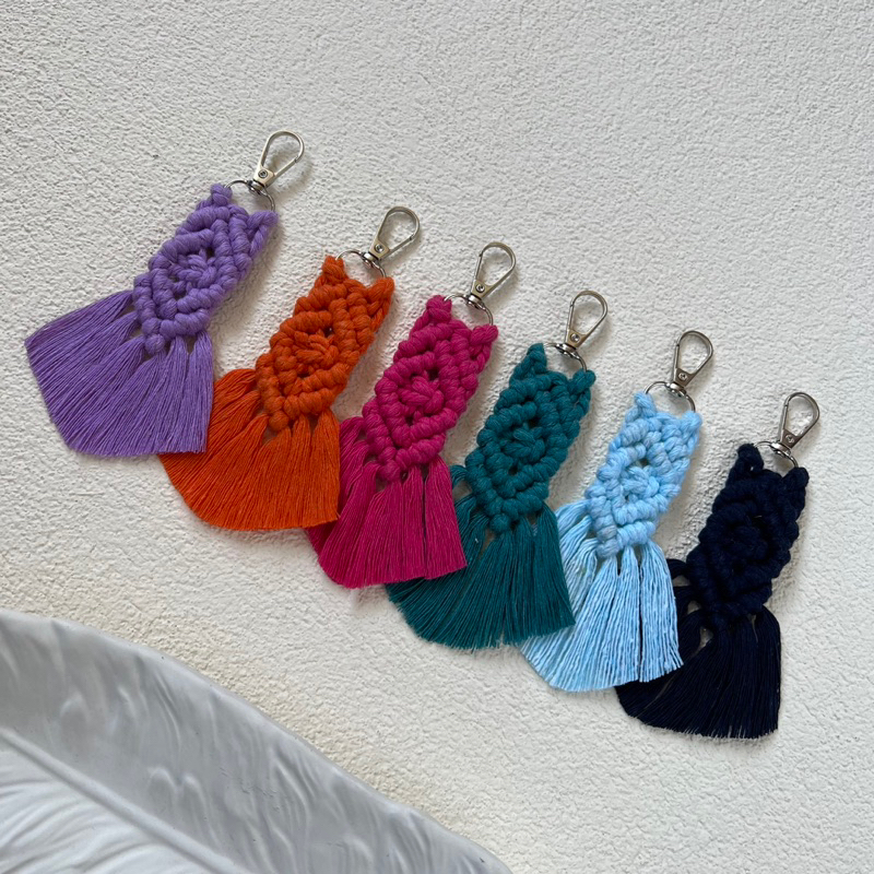 KEYCHAIN MACRAME - COLOURFULL (GANTUNGAN KUNCI)