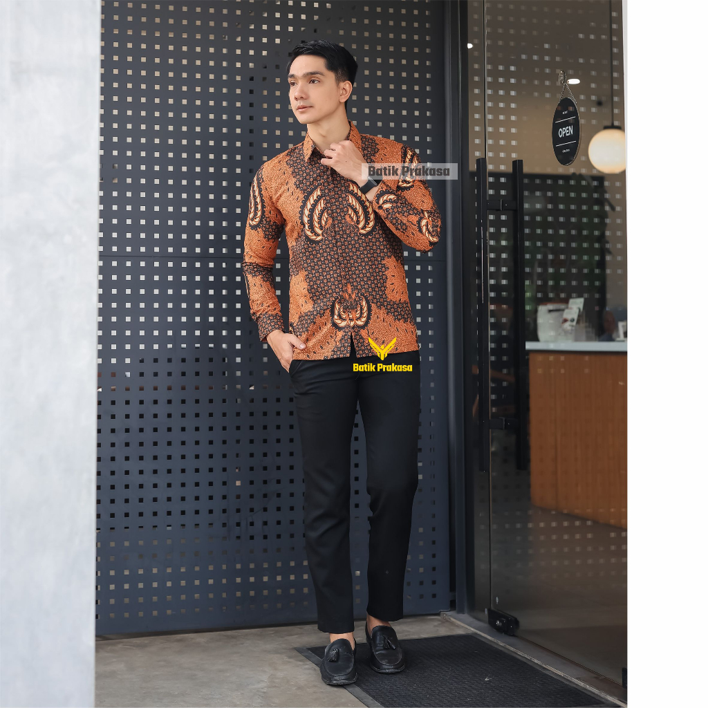 Kemeja Batik Prakasa Motif Abyudaya Slimfit Lengan Panjang Batik Solo